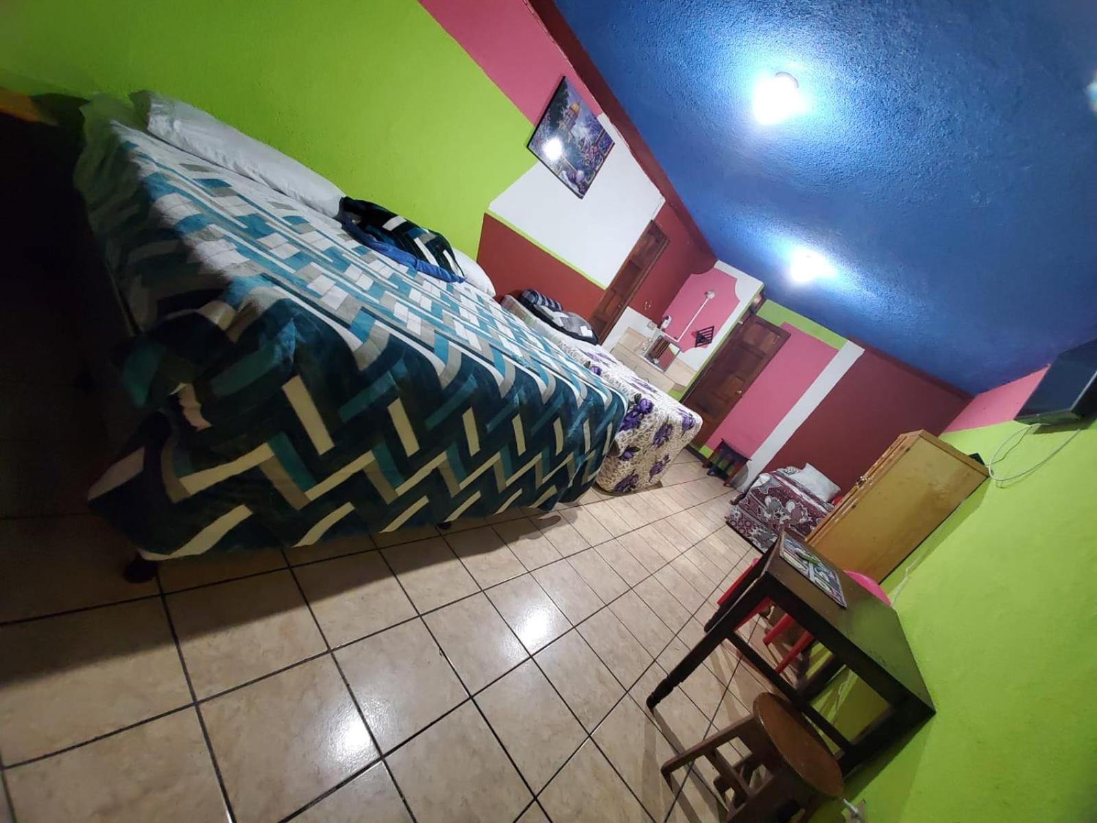 Hotel Kasa Kamelot Quetzaltenango Zewnętrze zdjęcie