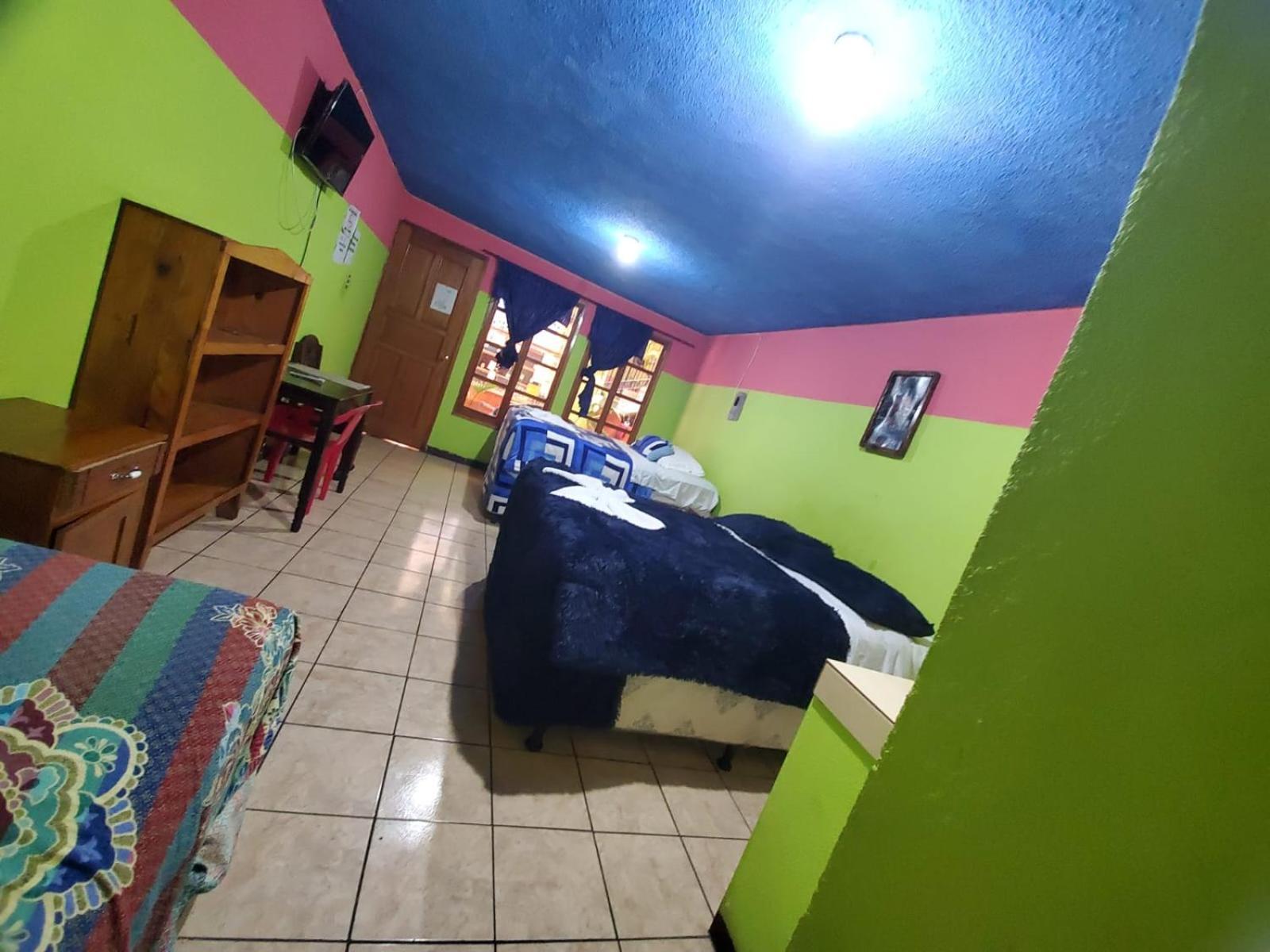 Hotel Kasa Kamelot Quetzaltenango Zewnętrze zdjęcie