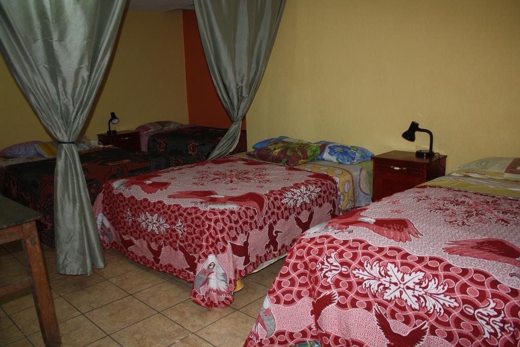 Hotel Kasa Kamelot Quetzaltenango Zewnętrze zdjęcie