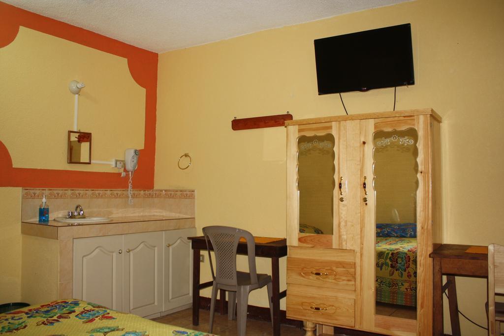 Hotel Kasa Kamelot Quetzaltenango Zewnętrze zdjęcie