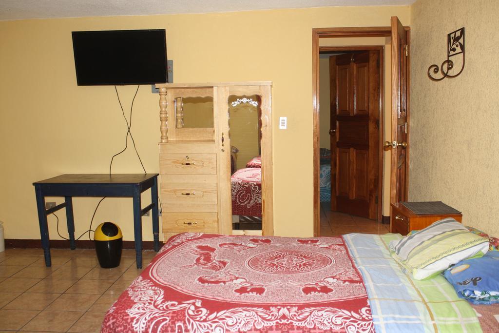 Hotel Kasa Kamelot Quetzaltenango Zewnętrze zdjęcie