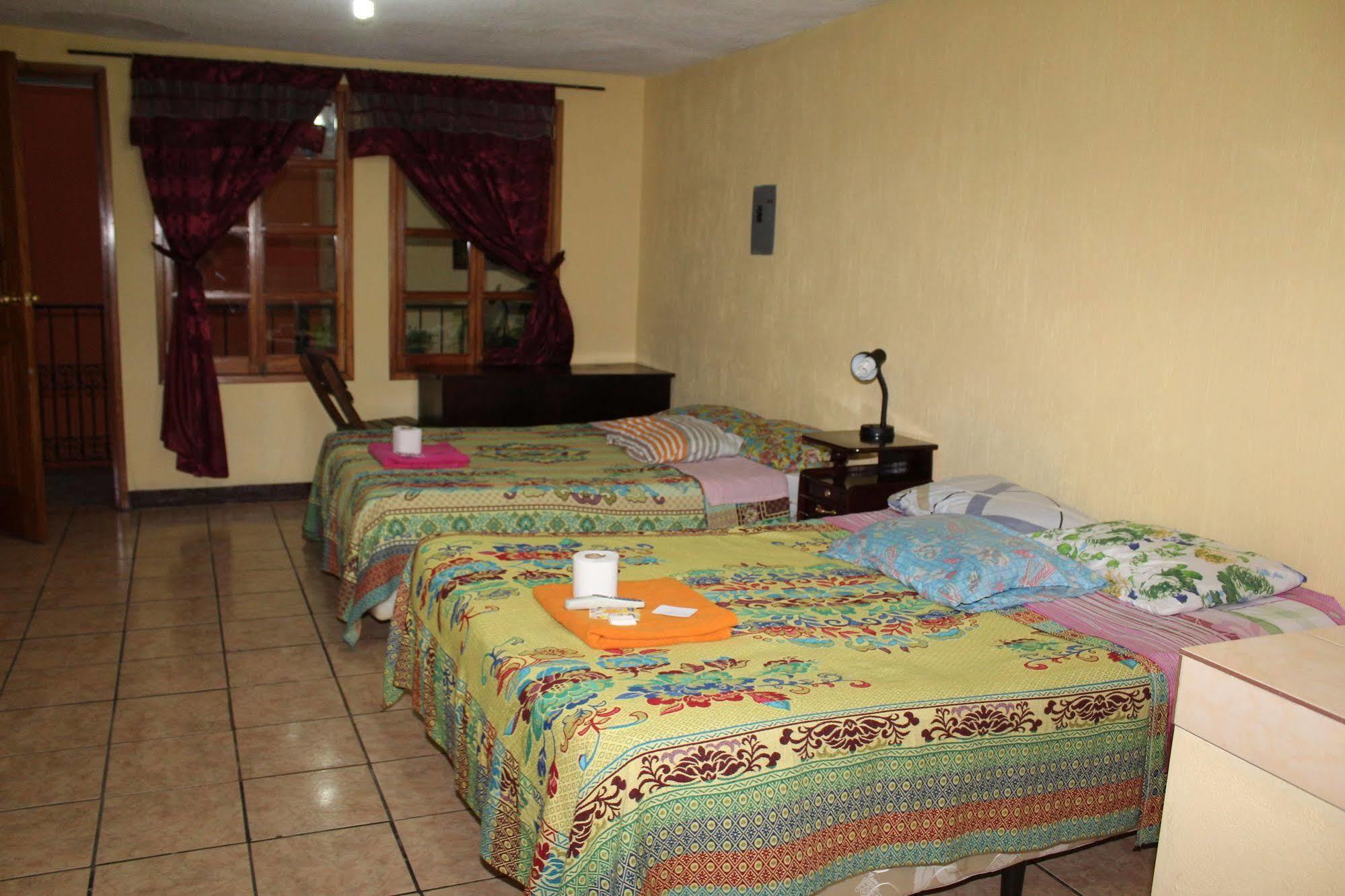Hotel Kasa Kamelot Quetzaltenango Zewnętrze zdjęcie