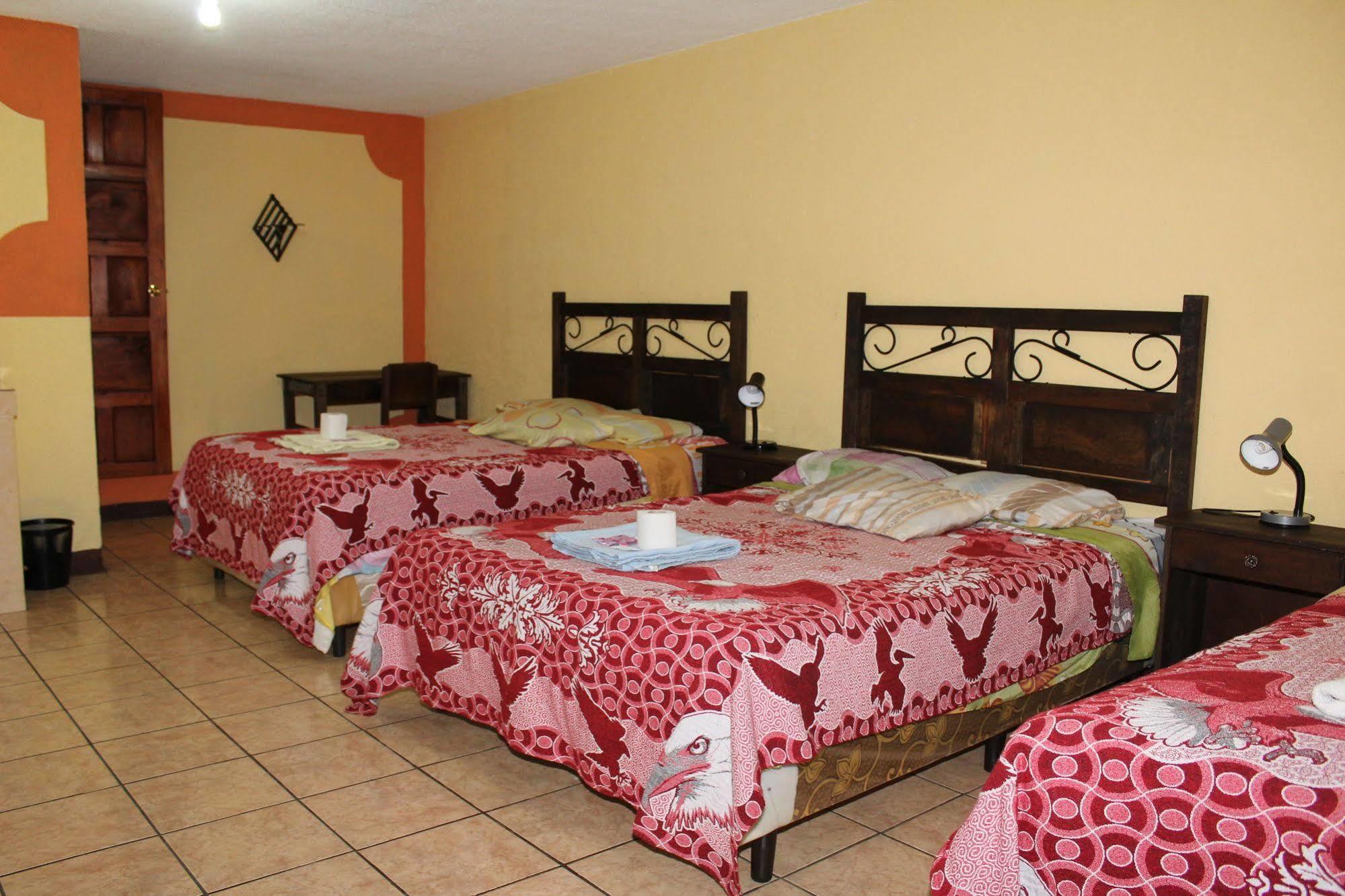 Hotel Kasa Kamelot Quetzaltenango Zewnętrze zdjęcie