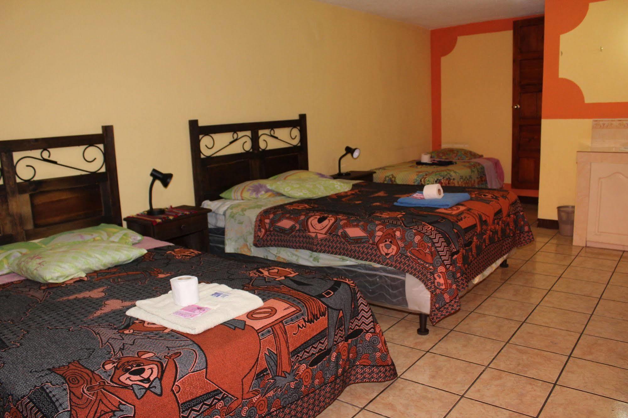 Hotel Kasa Kamelot Quetzaltenango Zewnętrze zdjęcie