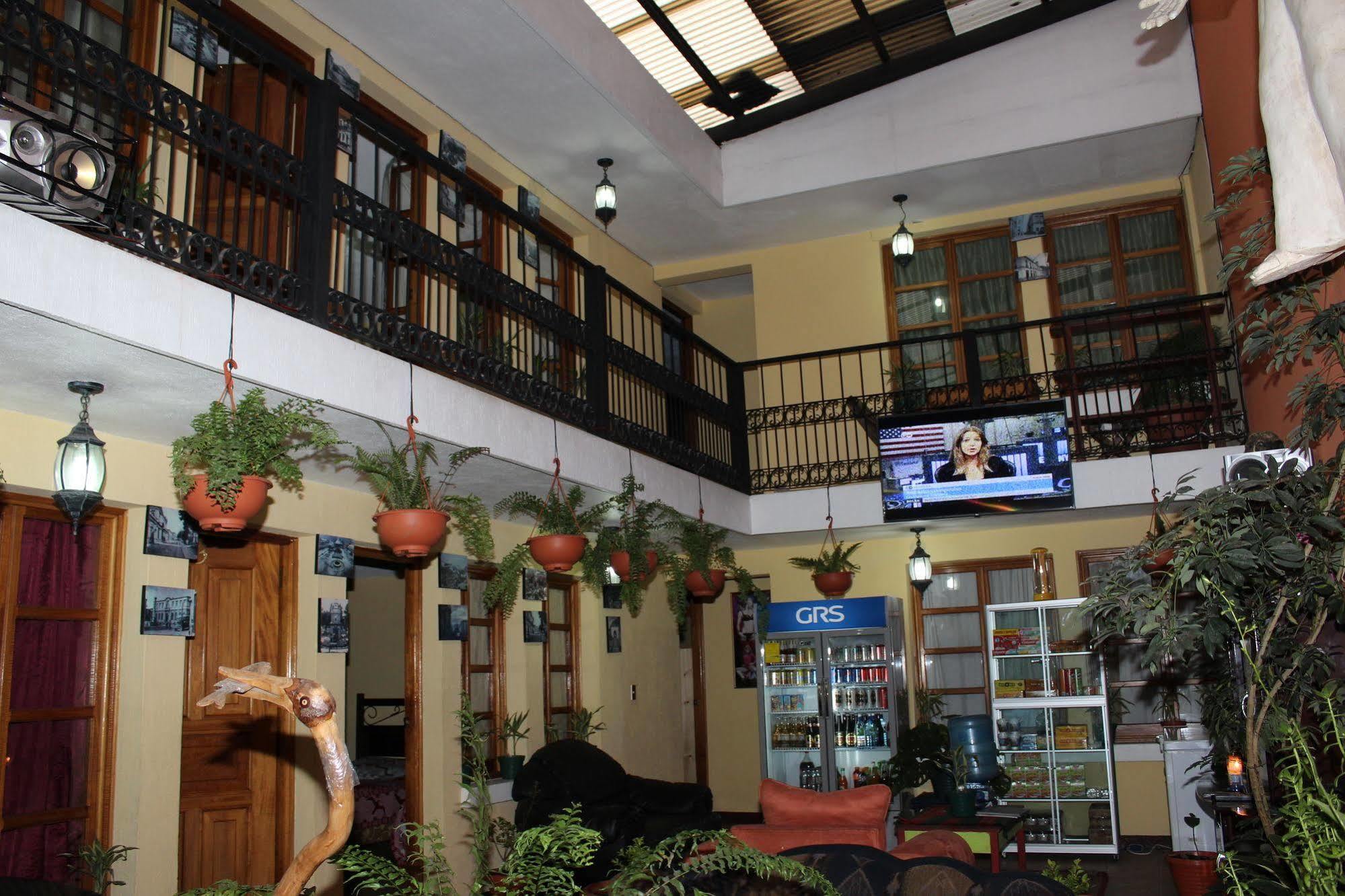 Hotel Kasa Kamelot Quetzaltenango Zewnętrze zdjęcie
